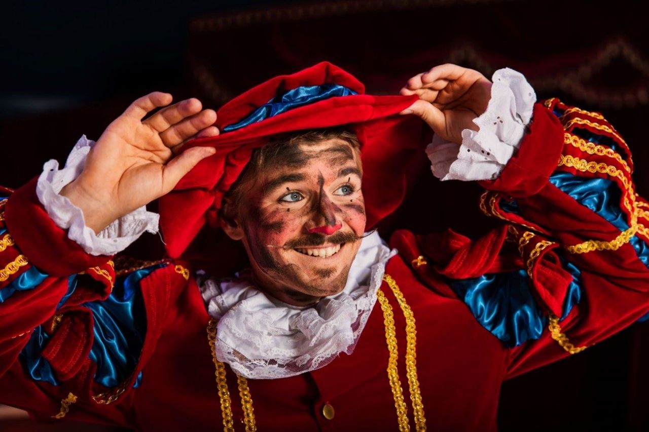 Sinterklaas in het circus